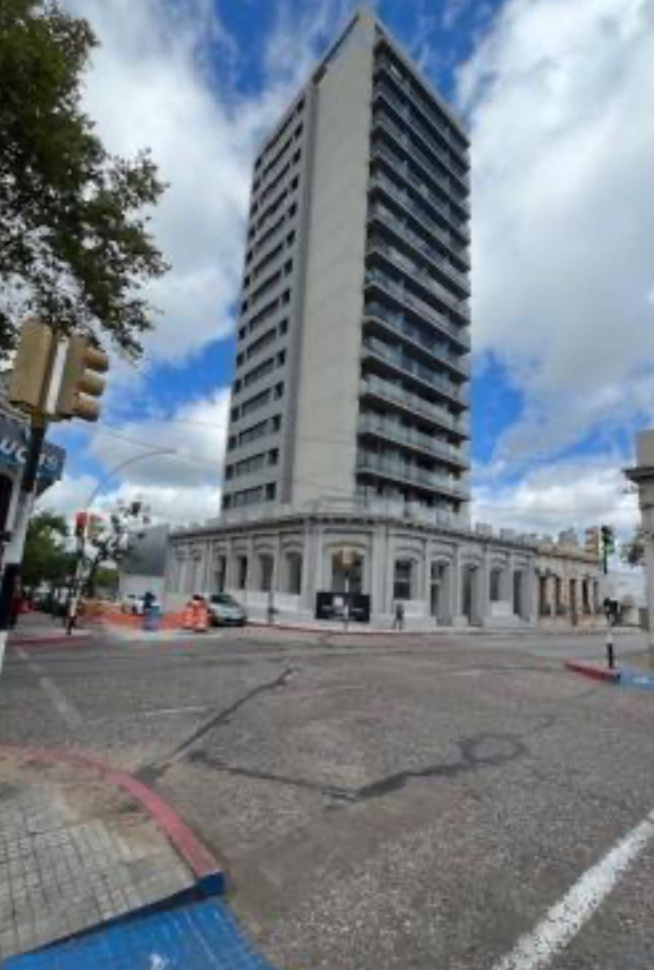 APARTAMENTO EN TORRE 18 DE JULIO